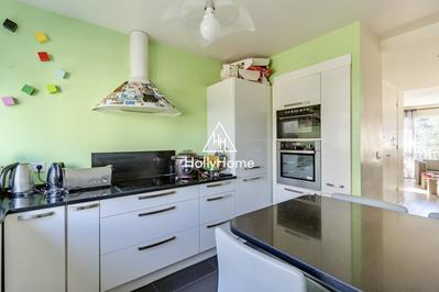 Appartement ancien - 90 m² - 5 pièces