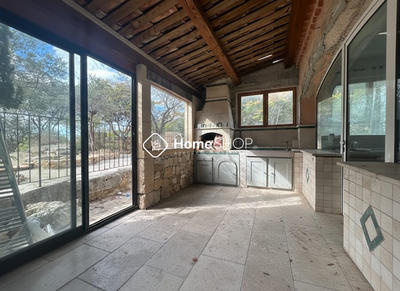 Villa - 160 m² - 6 pièces