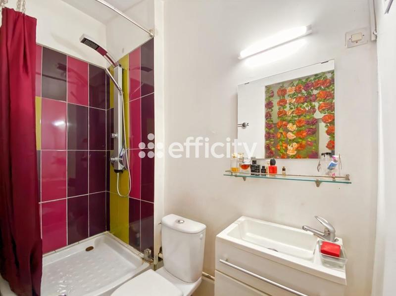 Maison - 250 m² - 9 pièces