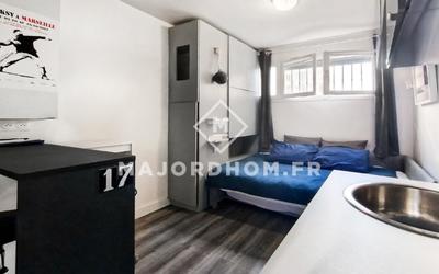 Studio - 14 m² - 1 pièce