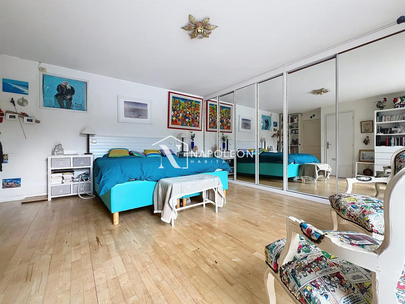 Maison - 200 m² - 6 pièces