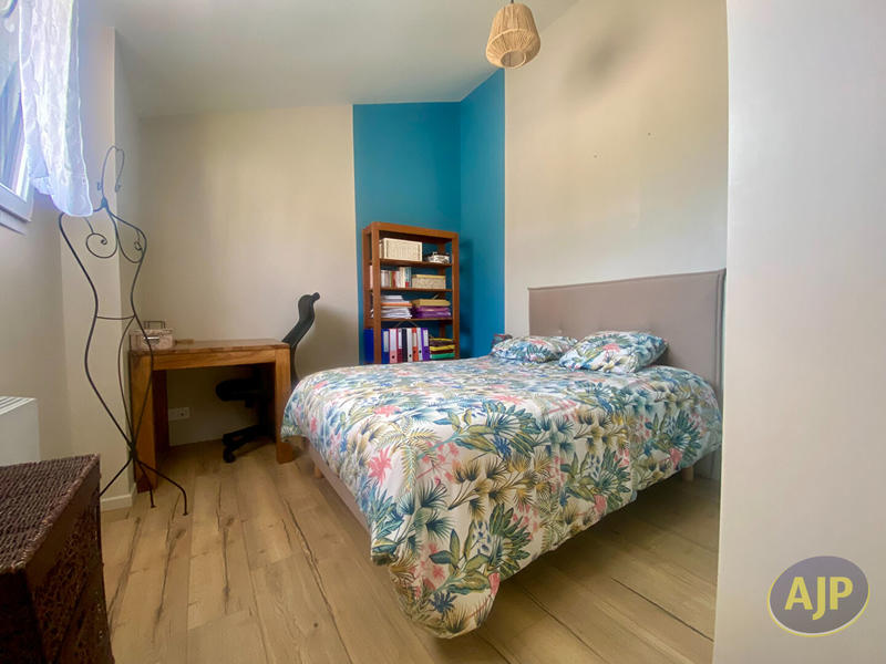 Maison - 84 m² - 4 pièces