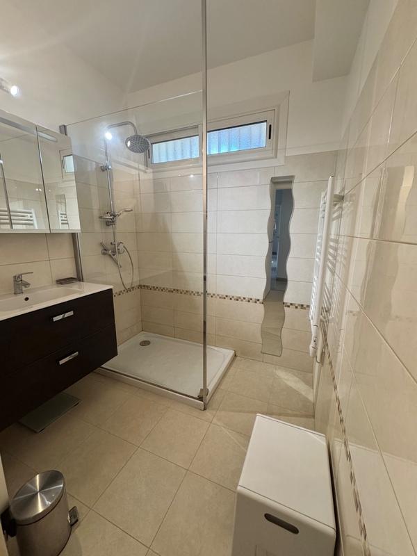 Appartement - 101 m² - 5 pièces