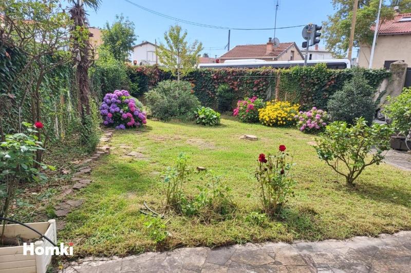 Maison de ville - 220 m² - 6 pièces