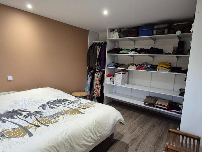 Maison - 280 m² - 6 pièces