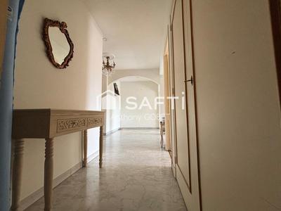 Appartement - 81 m² - 3 pièces