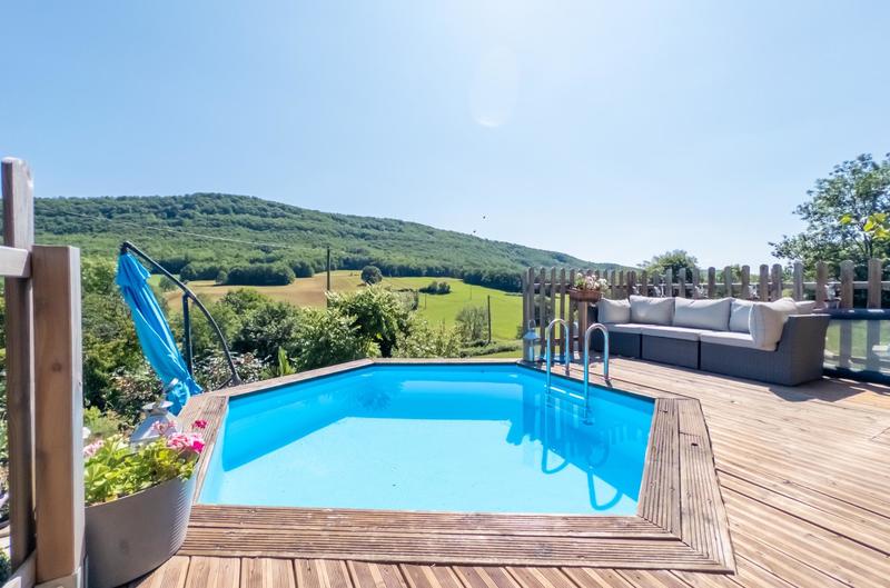 Maison - 210 m² - 5 pièces