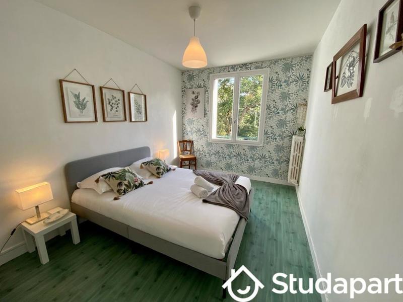 Chambre - 12 m² - 1 pièce