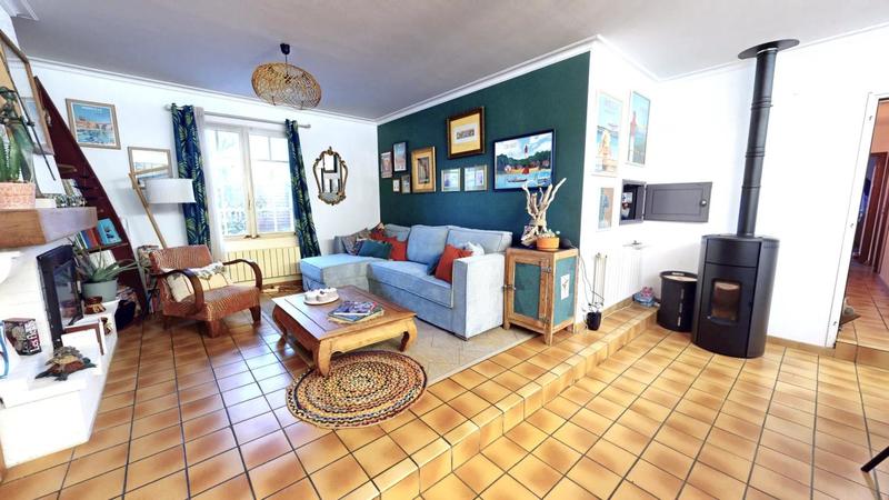 Propriété - 190 m² - 8 pièces