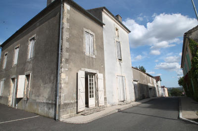 Maison de village - 70 m² - 4 pièces