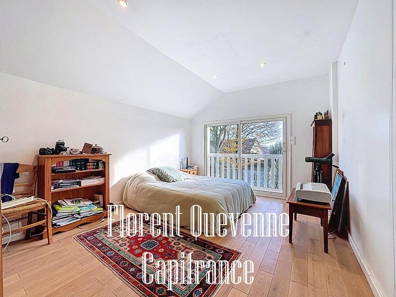 Maison - 298 m² - 7 pièces