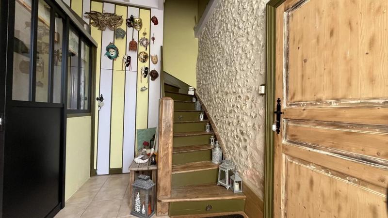 Propriété - 265 m² - 6 pièces