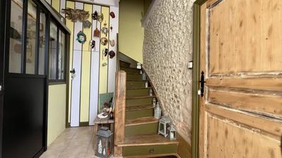 Propriété - 265 m² - 6 pièces