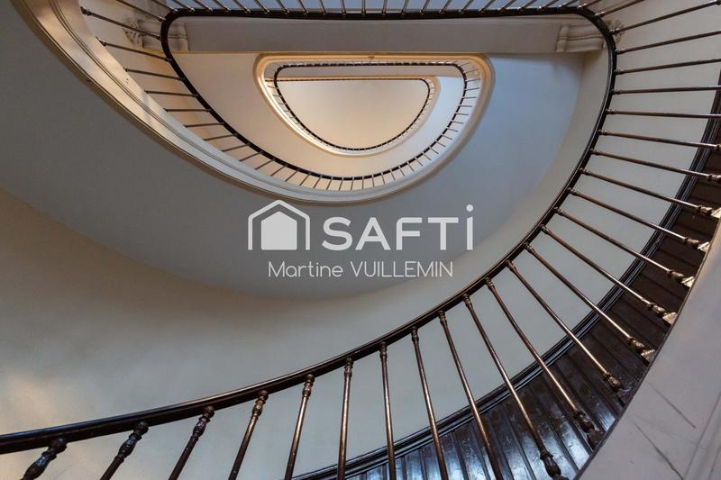 Appartement - 180 m² - 5 pièces