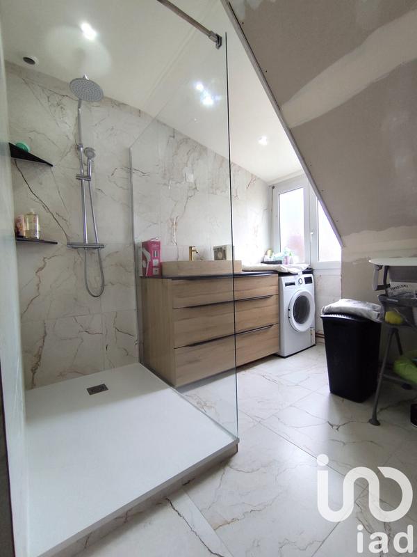 Maison - 83 m² - 4 pièces