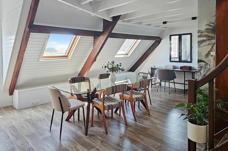 Duplex - 93 m² - 4 pièces