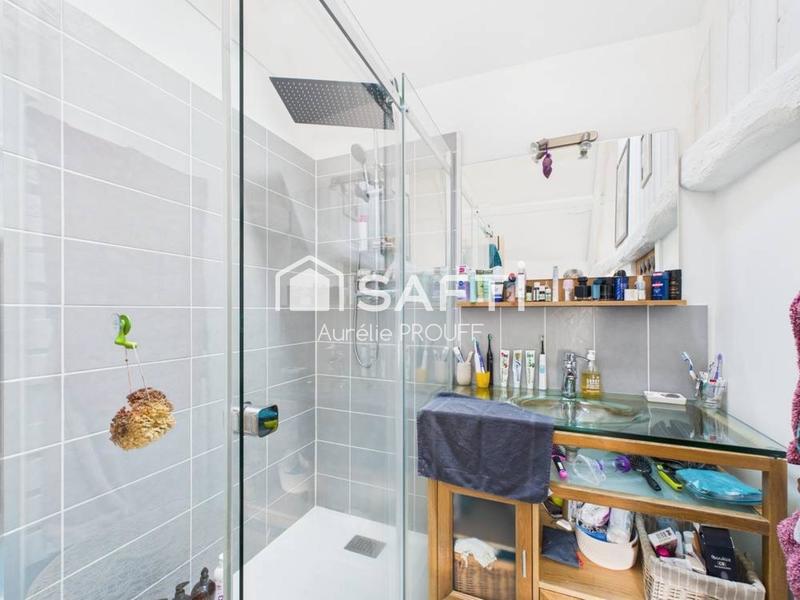 Maison - 200 m² - 7 pièces