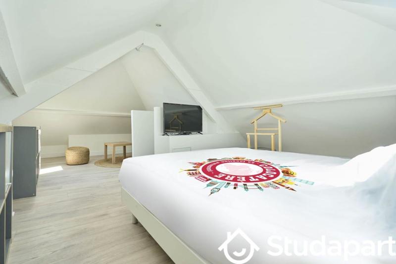 Chambre - 11 m² - 1 pièce