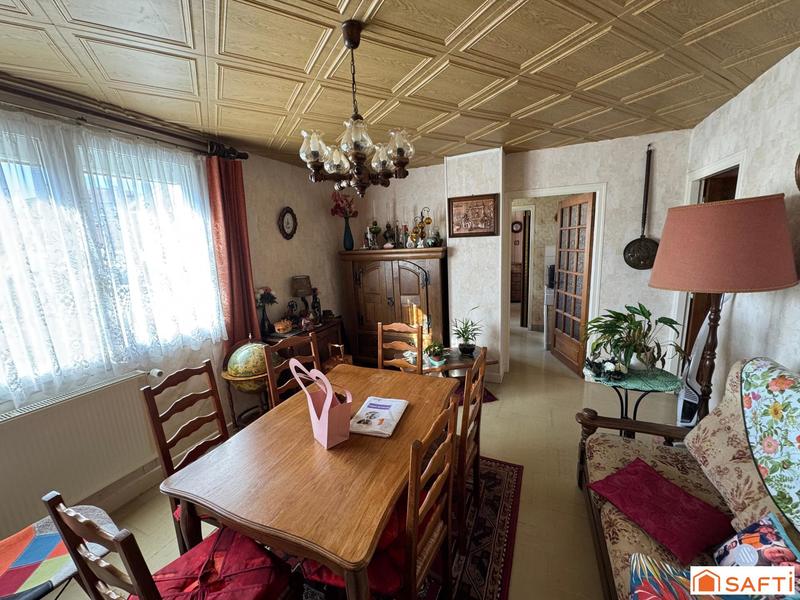 Maison - 90 m² - 4 pièces