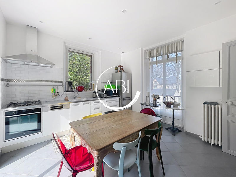 Villa - 165 m² - 6 pièces