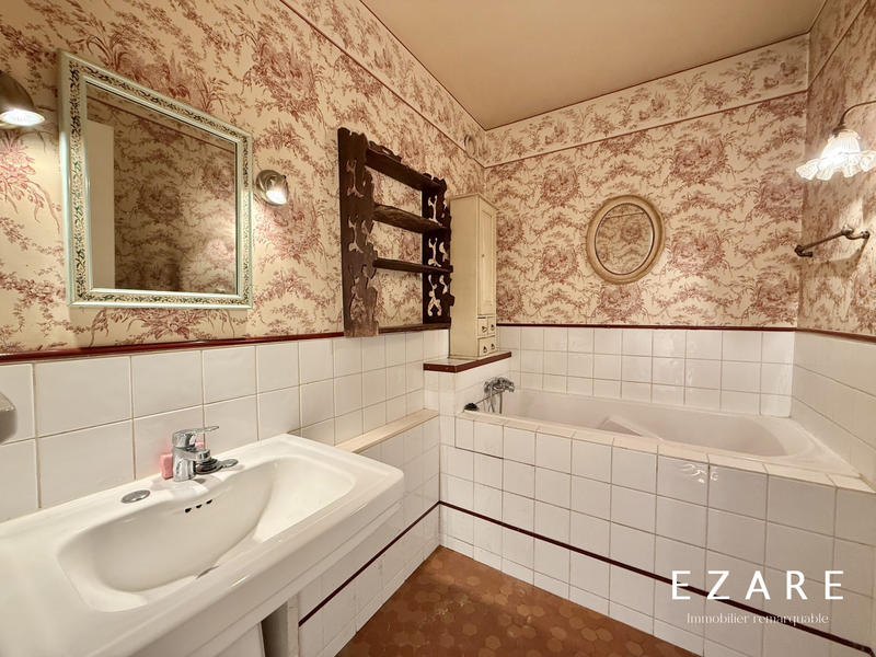 Appartement - 122 m² - 5 pièces