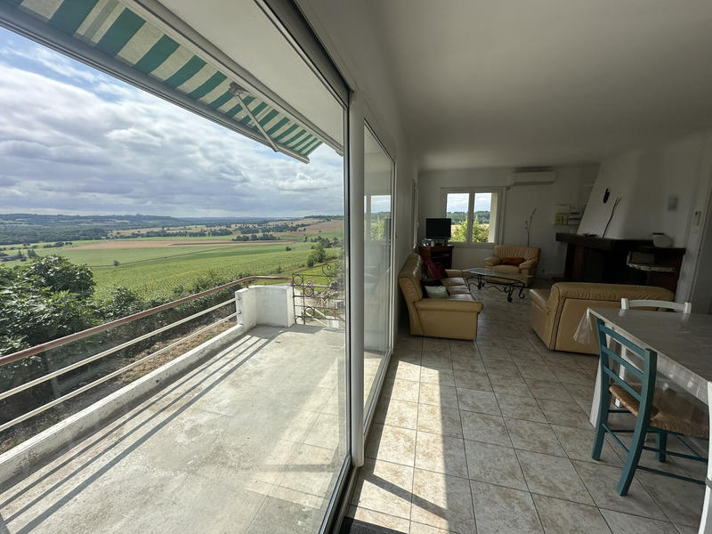 Maison - 191 m² - 7 pièces