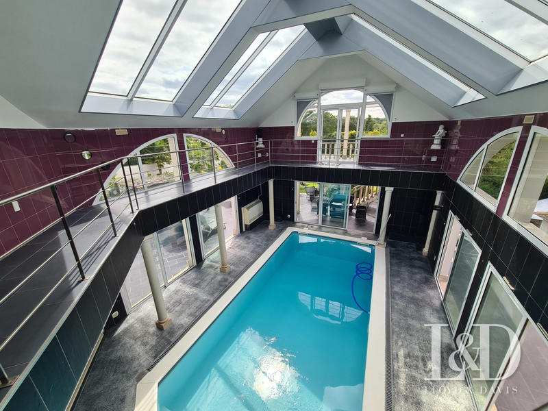 Local d'activités - 574 m² - 12 pièces