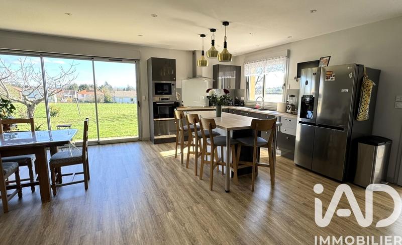 Maison - 122 m² - 5 pièces