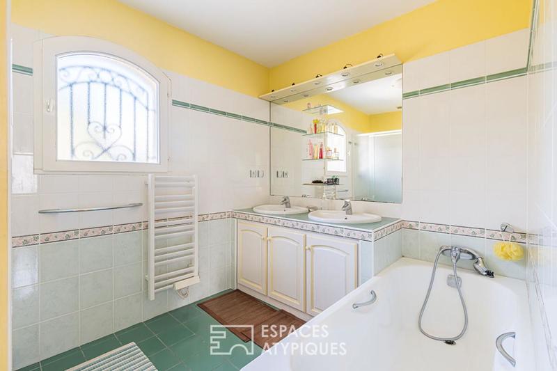 Maison - 183 m² - 7 pièces