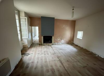 Maison - 150 m² - 4 pièces