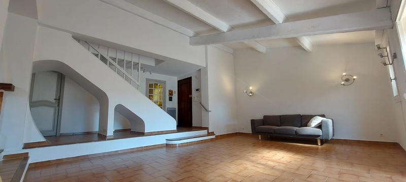 Maison - 206 m² - 7 pièces