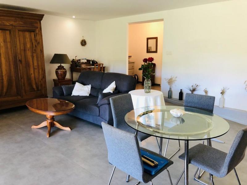 Corps de ferme - 200 m² - 6 pièces