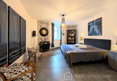 Appartement - 121 m² - 4 pièces