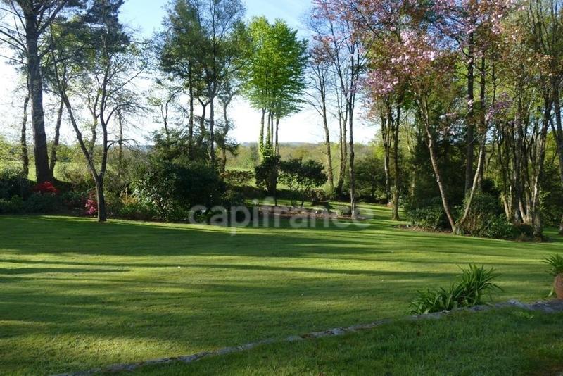 Maison bourgeoise - 324 m² - 9 pièces