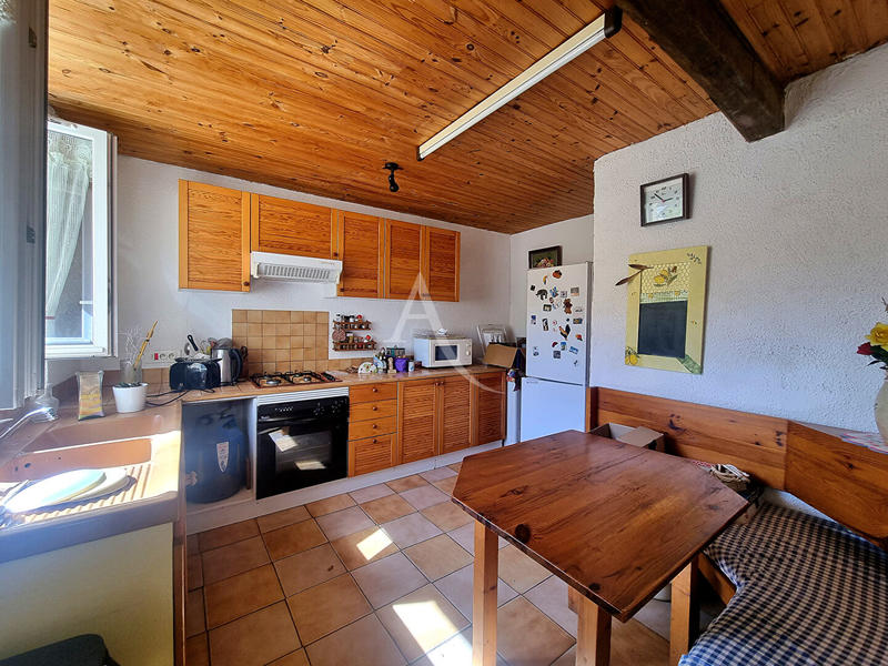 Maison - 354 m² - 15 pièces