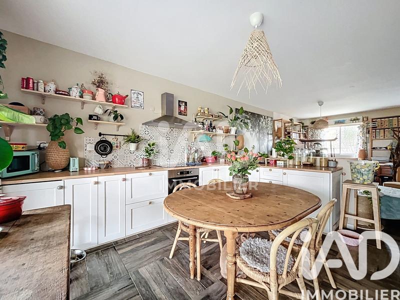 Maison - 98 m² - 5 pièces