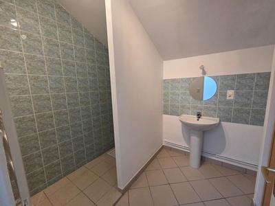 Appartement - 120 m² - 3 pièces