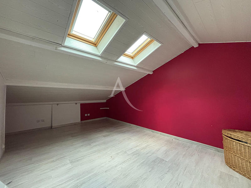 Maison - 121 m² - 5 pièces