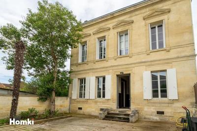 Maison - 270 m² - 8 pièces