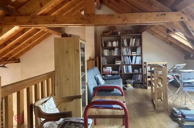 Propriété - 169 m² - 7 pièces