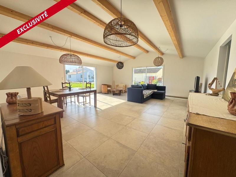 Maison - 104 m² - 4 pièces