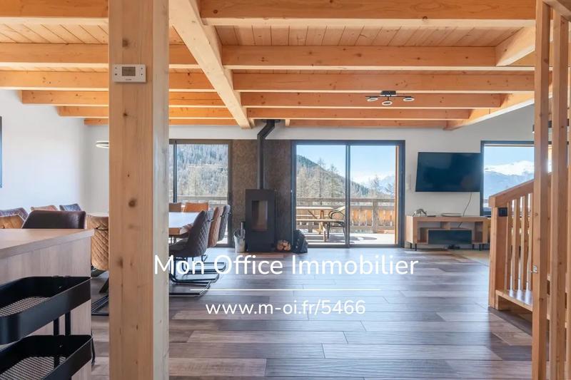 Châlet - 185 m² - 6 pièces