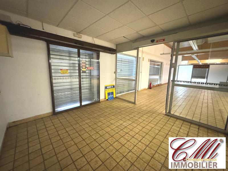 Local commercial - 800 m²