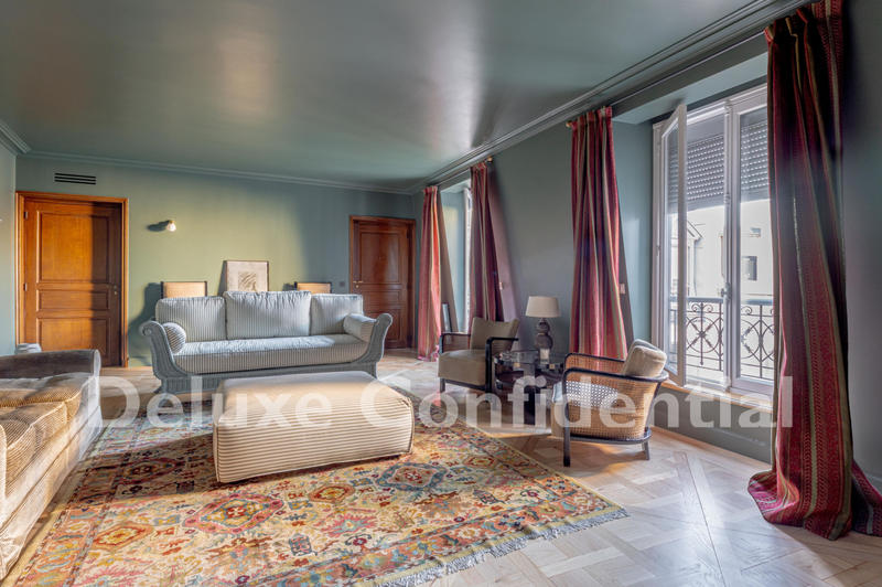 Appartement - 125 m² - 6 pièces