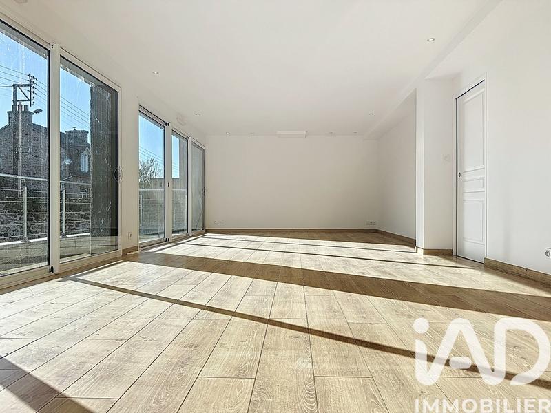 Maison de ville - 166 m² - 9 pièces