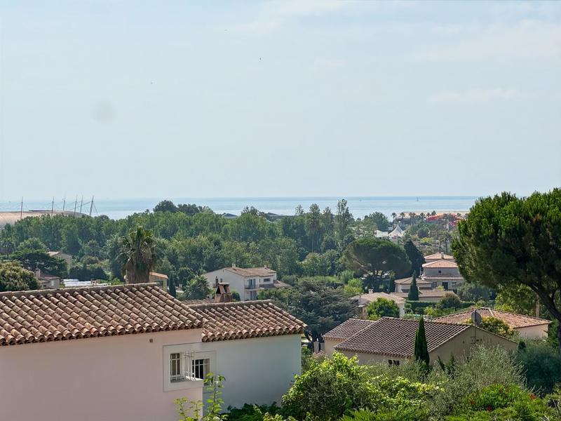 Villa - 350 m² - 9 pièces