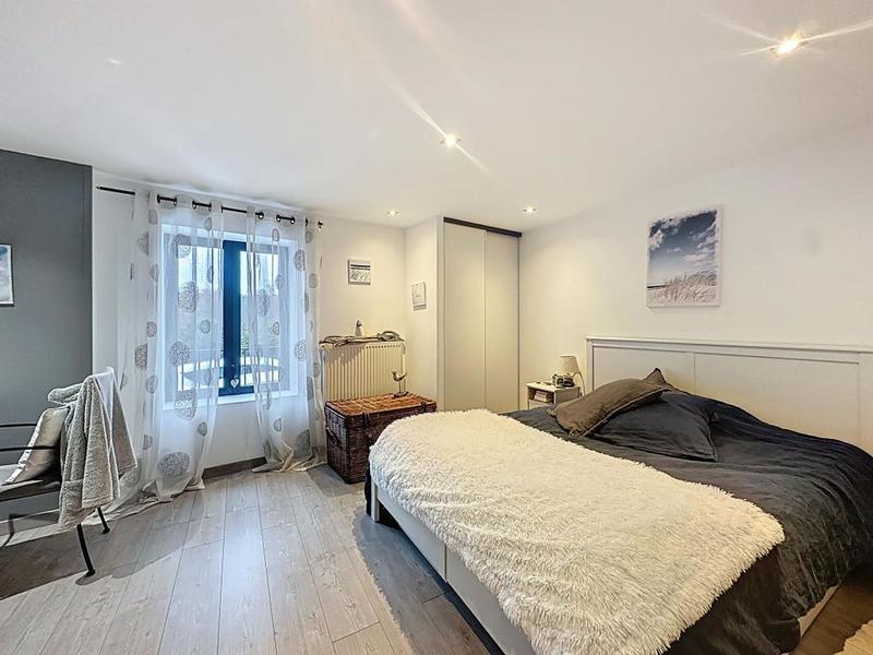 Maison - 187 m² - 5 pièces