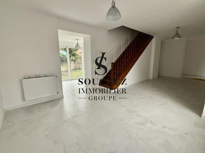 Maison - 121 m² - 5 pièces