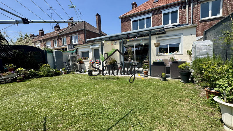 Maison - 100 m² - 6 pièces