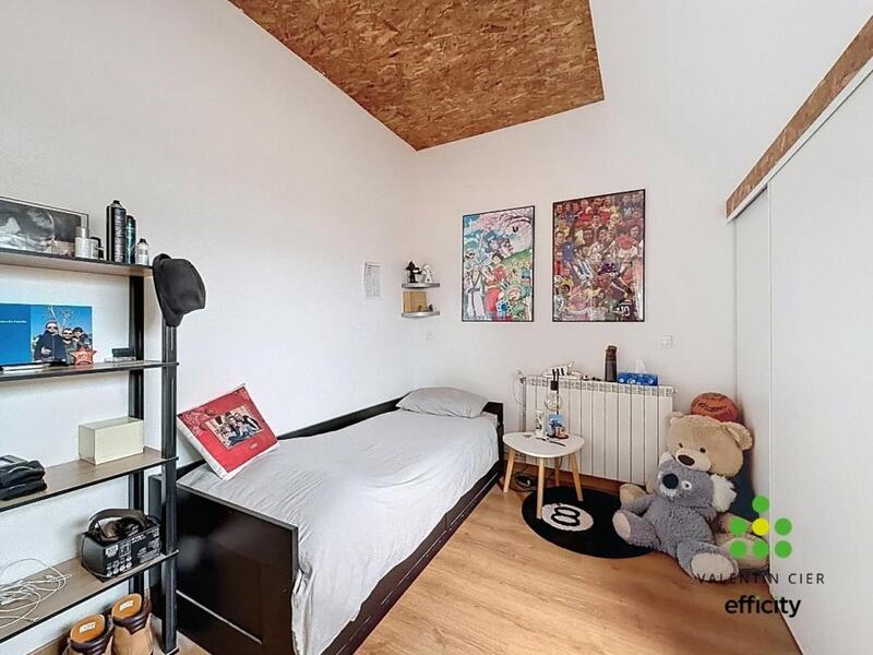 Maison - 201 m² - 8 pièces